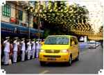  25 October 2013: After the King Chulalongkorn Memorial Hospital had announced the demise of His Holiness the Royal Household Bureau, Royal Thai Government and the Sangha jointly prepared Tamnak Petch Royal Hall at Wat Bovoranives Vihara to enshrine the Royal Urn of His Holiness. At noon on 25th October His Holiness holy body was transferred in a motorcade with the highest honours from the hospital to Wat Bovoranives Vihara. Along the road of 14.6 km people were waiting in crowds to pay their final respects to His Holiness.